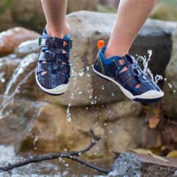 Plae Sam 2.0 size 7 navy blue sandals water shoes Sz 7 - Picture 1 of 6